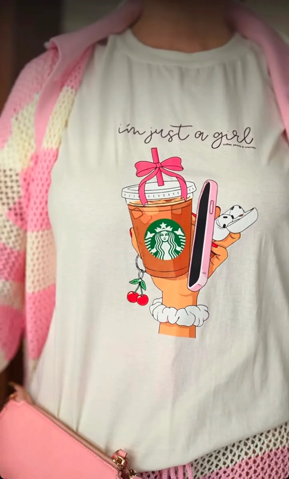 T-Shirt Feminina 100% Algodão | Off-White estampa Coffee girl - foto 1 de 5
